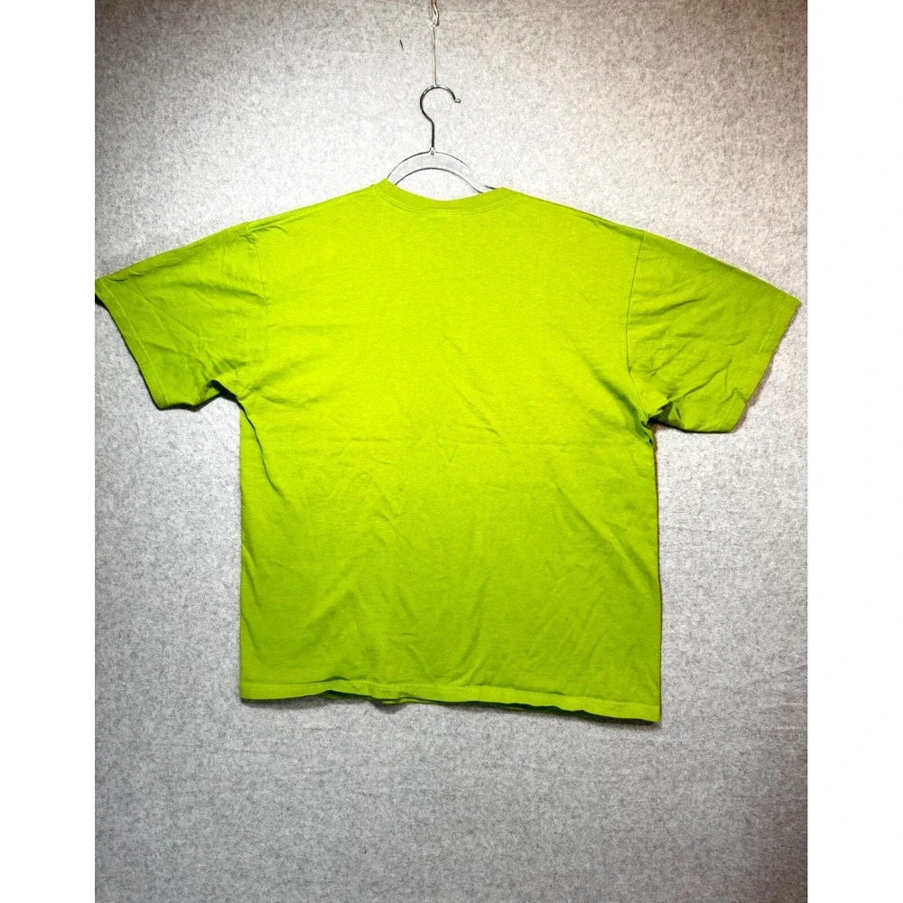 Nike T-Shirt Men Medium Green Graphic Print Logo Crew Neck Short Sleeve Pullover